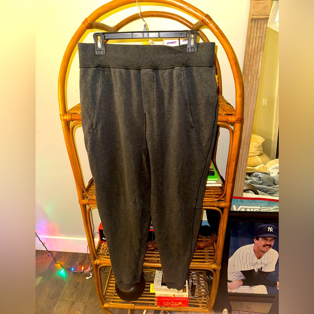 LULULEMON JOGGERS